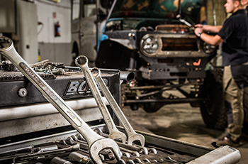 Ключ на 19 может заменить сигнализацию